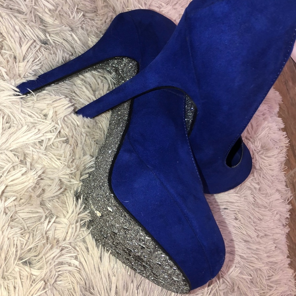Blue pumps - Picture 3 of 4